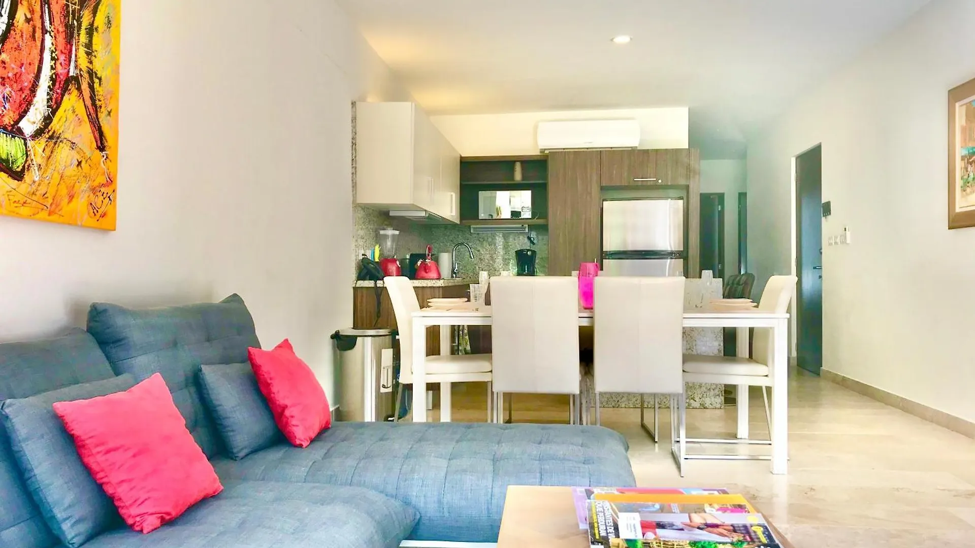 신데 델 카르멘 Beautiful Location, Large Pool And Fast 150Mg Wifi 아파트